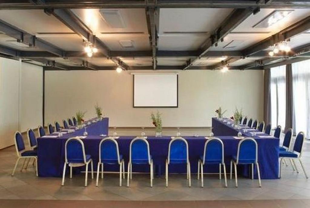 Douala Rabingha Hotel Ngoại thất bức ảnh