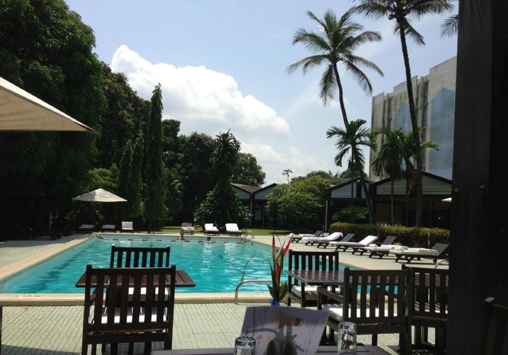 Douala Rabingha Hotel Ngoại thất bức ảnh