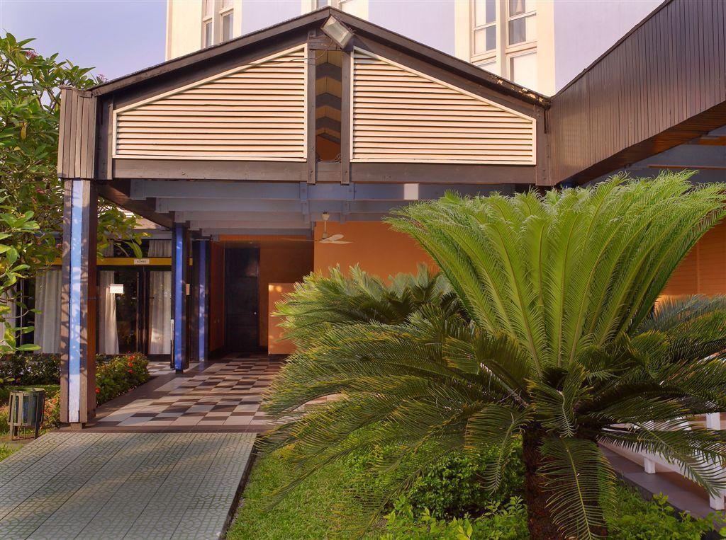 Douala Rabingha Hotel Ngoại thất bức ảnh