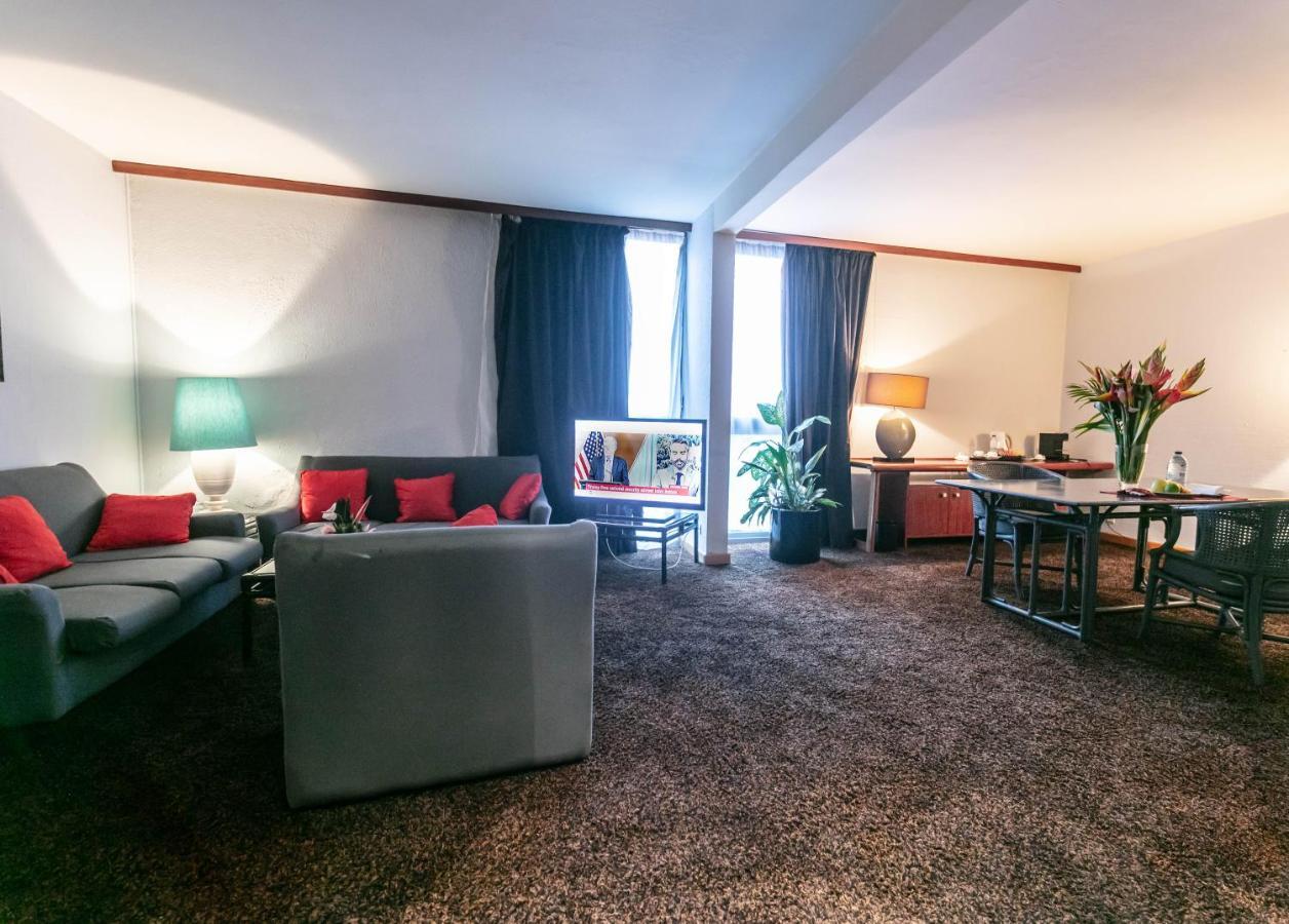 Douala Rabingha Hotel Ngoại thất bức ảnh