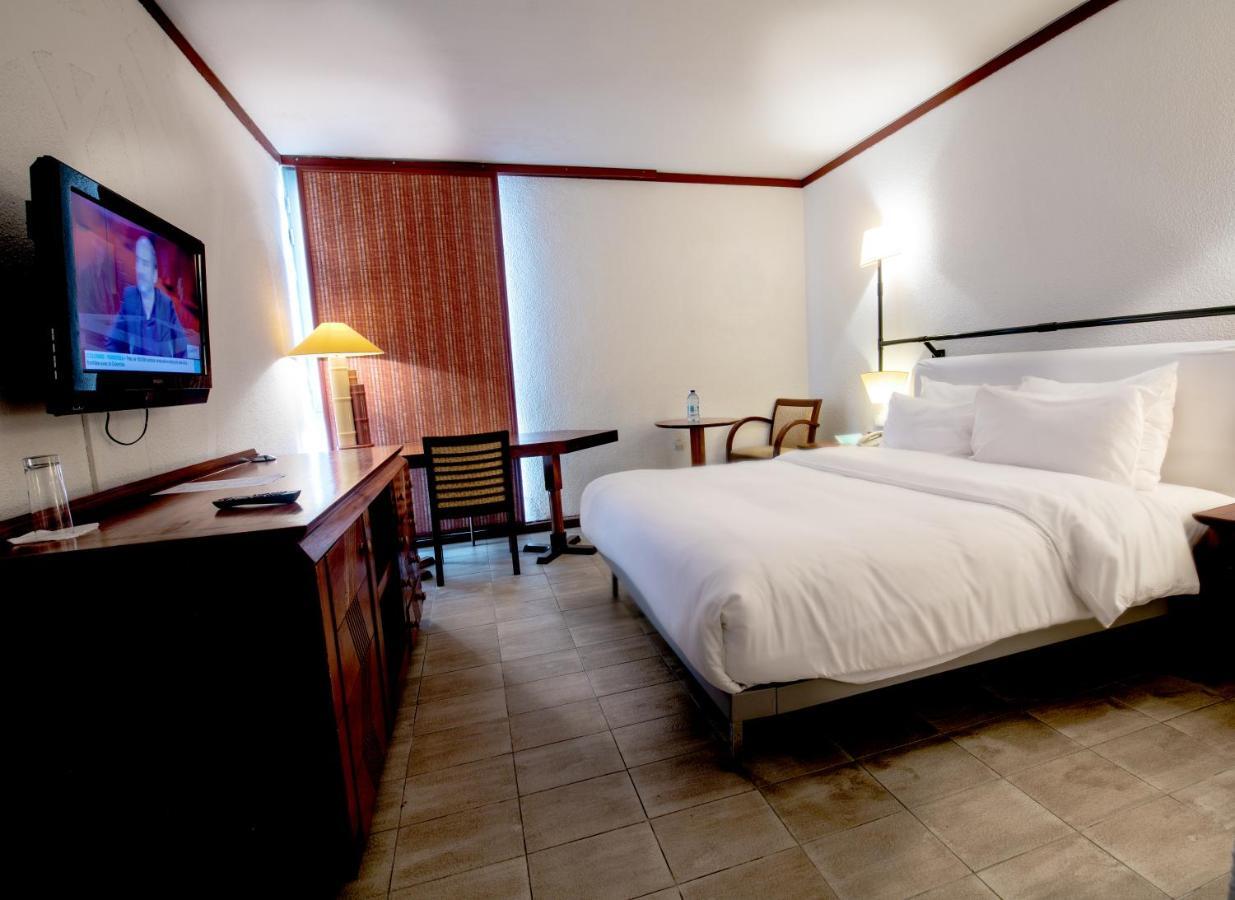 Douala Rabingha Hotel Ngoại thất bức ảnh