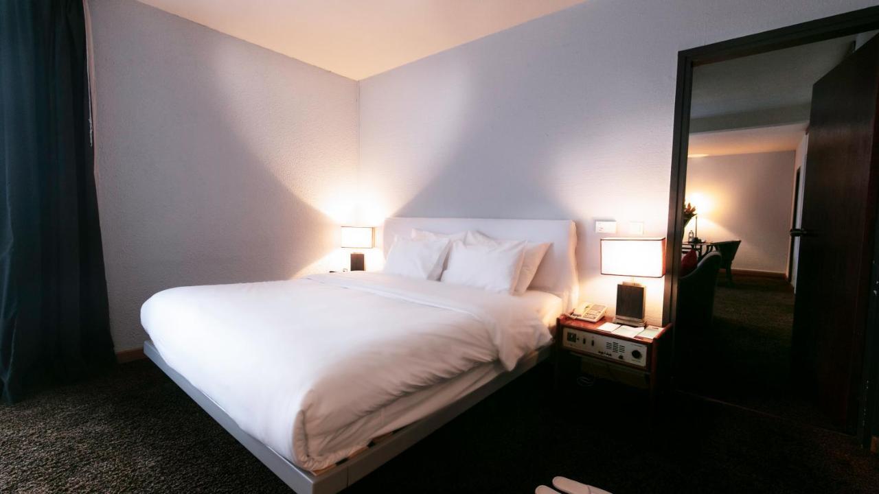 Douala Rabingha Hotel Ngoại thất bức ảnh