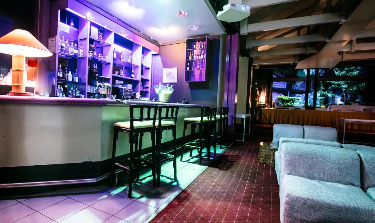 Douala Rabingha Hotel Ngoại thất bức ảnh